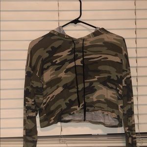 Long sleeve crop top hoodie